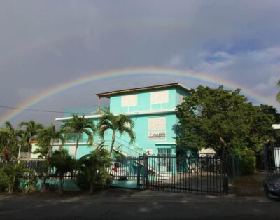 Villa Bonita: Captain’s Quarters 3 bedroom and Breezy Balcony in Playa Santa